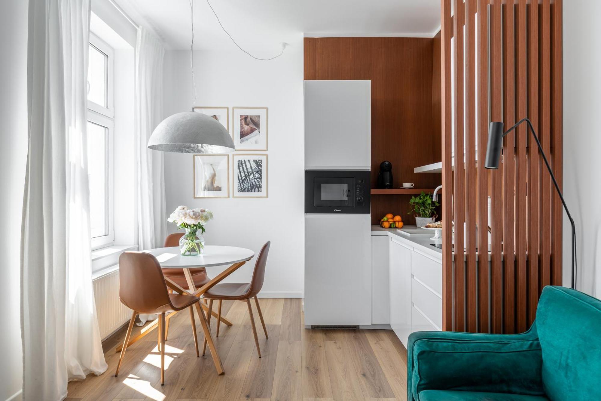 All For Sophie Apartments - Z Palarnia Kawy I Pracownia Artystyczna W Kamienicy - Art & Coffee In Historic Building Gdańsk Kamer foto
